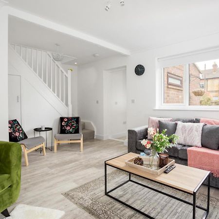 Pass The Keys Spacious And Very Modern Family Home, Central Windsor Dış mekan fotoğraf