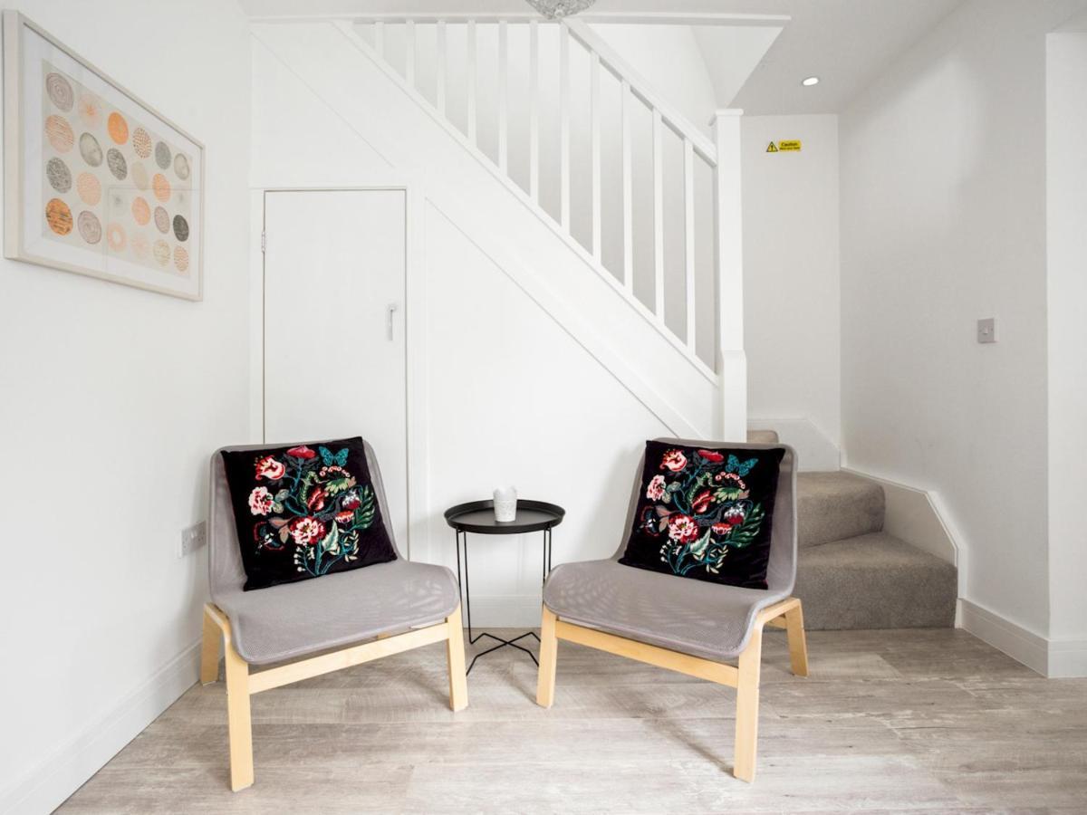 Pass The Keys Spacious And Very Modern Family Home, Central Windsor Dış mekan fotoğraf