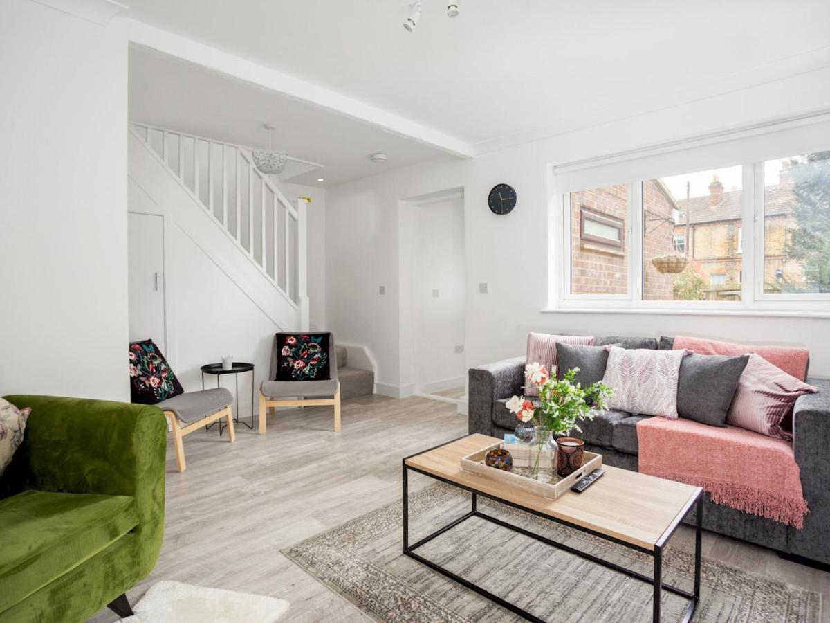Pass The Keys Spacious And Very Modern Family Home, Central Windsor Dış mekan fotoğraf
